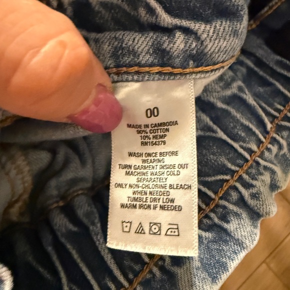 Aeropostale Blue Jean Shorts High-Waisted Mom Shorts - Picture 4 of 4